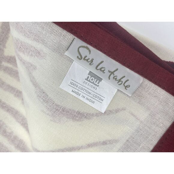 NWT Sur La Table Holiday Christmas Reindeer Kitchen Dish Tea Towel 20x28” Red - Picture 2 of 3